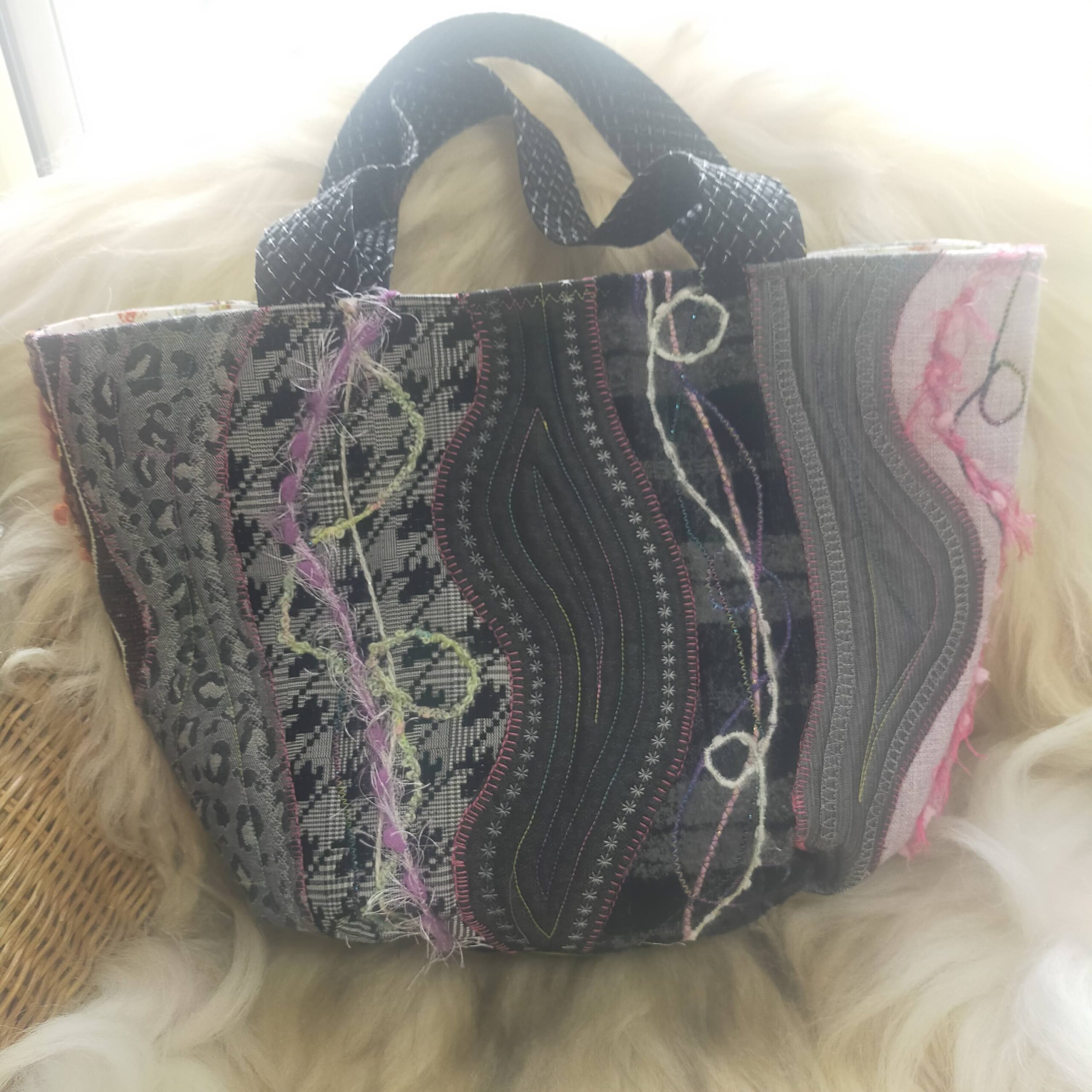 名古屋パッチワーク教室QUILT-AKI｜生徒の個性光バッグ